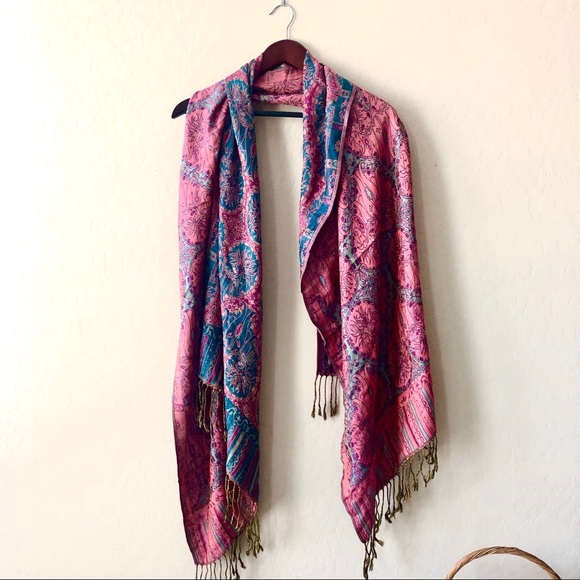Anthropologie Accessories - ANTHROPOLOGIE boho patterned scarf